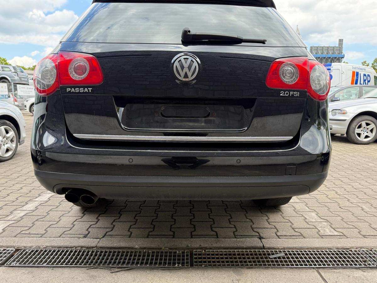 VW Passat 3C B6 original Stoßstange Stoßfänger hinten L041 Brillantschwarz Variant BJ05
